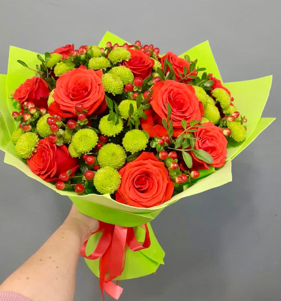 Букет цветов из: Хризантемы и Розы в Зязикове-Юрте