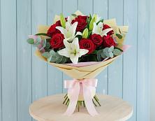 Букет цветов из:  Лилии и Розы в Зязикове-Юрте