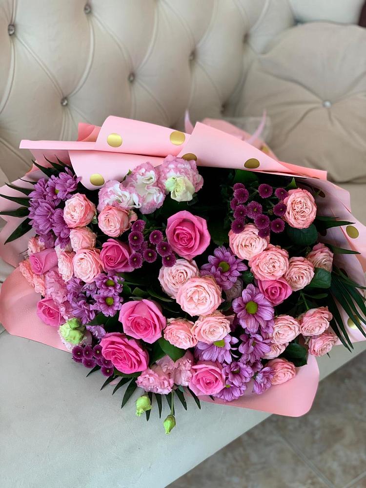 Букет цветов из: Хризантемы, Розы и Лизиантусы в Зязикове-Юрте