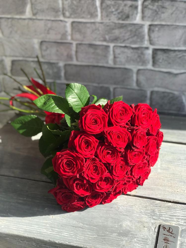 Букет Красные розы Фридом в Зязикове-Юрте