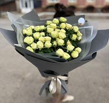 Букет Белые кустовые розы Солинеро в Зязикове-Юрте