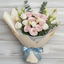 Букет цветов из:  Лизиантусы в Зязикове-Юрте