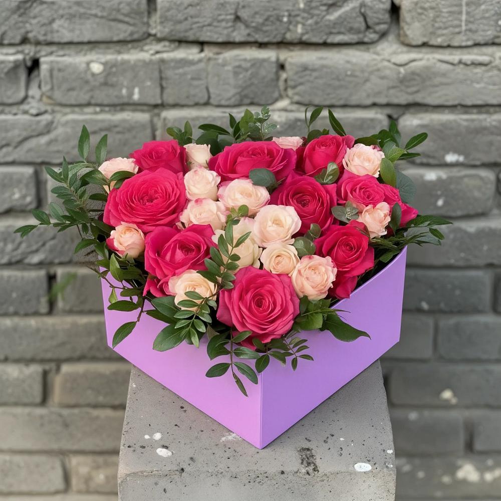 Цветочная композиция из Розы в коробке в Зязикове-Юрте