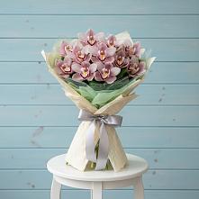 Букет цветов из:  Орхидеи и Розы в Зязикове-Юрте