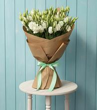 Букет цветов из:  Лизиантусы в Зязикове-Юрте