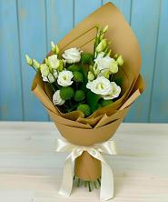 Букет цветов из:  Хризантемы и Лизиантусы в Зязикове-Юрте