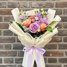 Букет цветов из:  Лизиантусы и Розы #REPLACE_PRED# Зязикове-Юрте