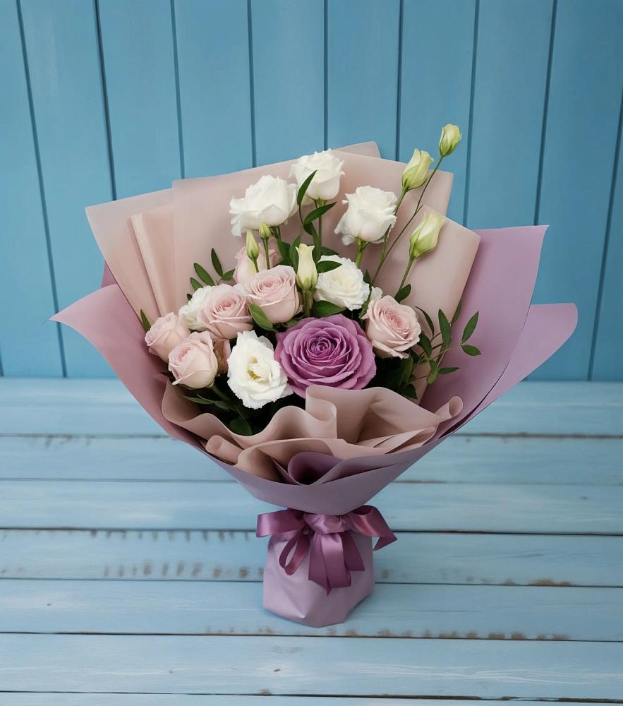 Букет цветов из: Розы и Лизиантусы в Зязикове-Юрте